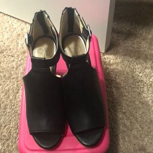 Jessica Simpson wedges